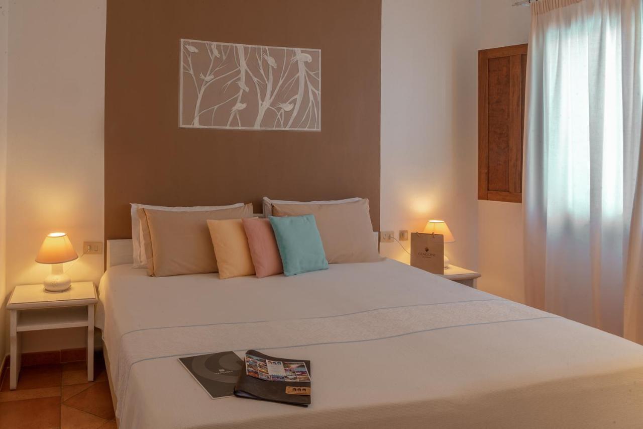 Boutique Hotel Sant'Andrea & Relais San Pantaleo Exterior foto