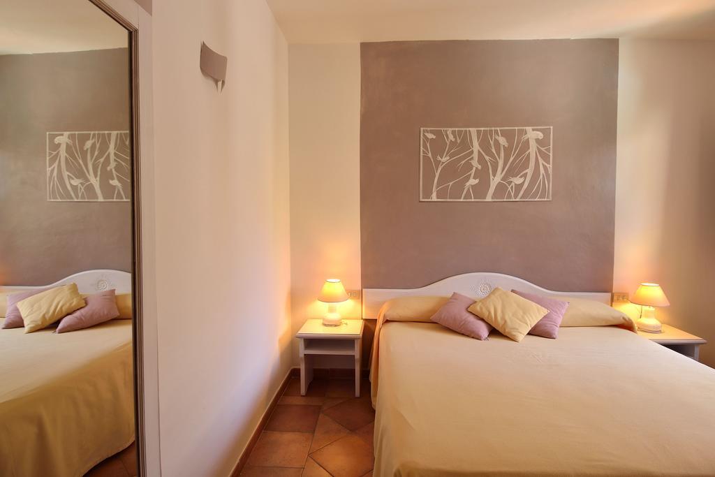 Boutique Hotel Sant'Andrea & Relais San Pantaleo Quarto foto