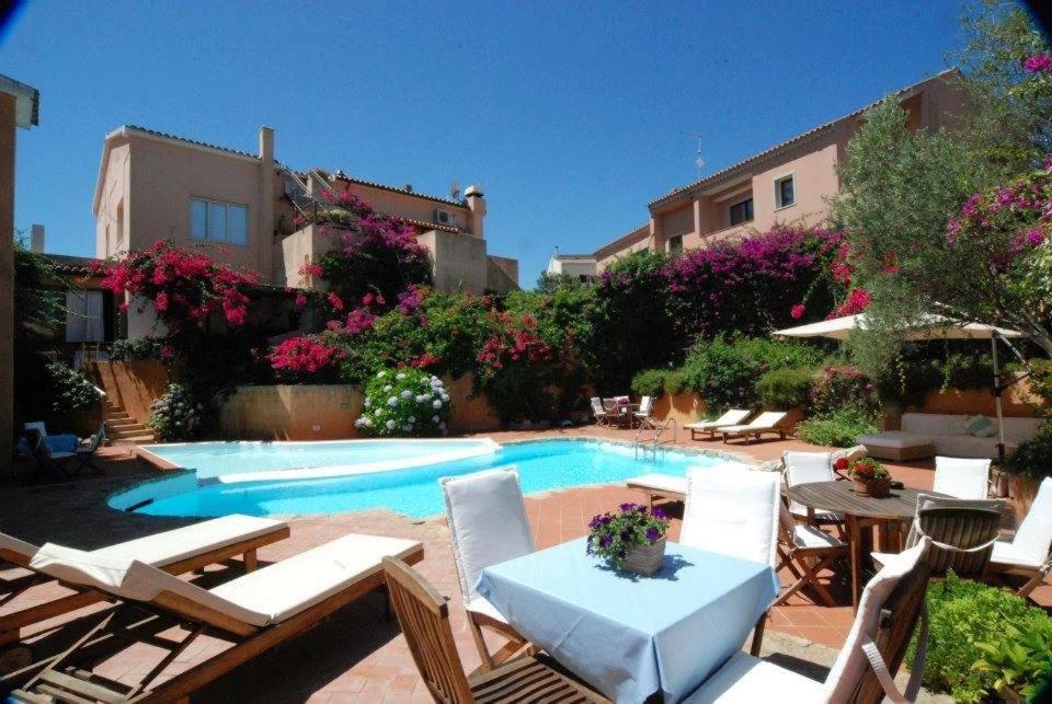 Boutique Hotel Sant'Andrea & Relais San Pantaleo Exterior foto